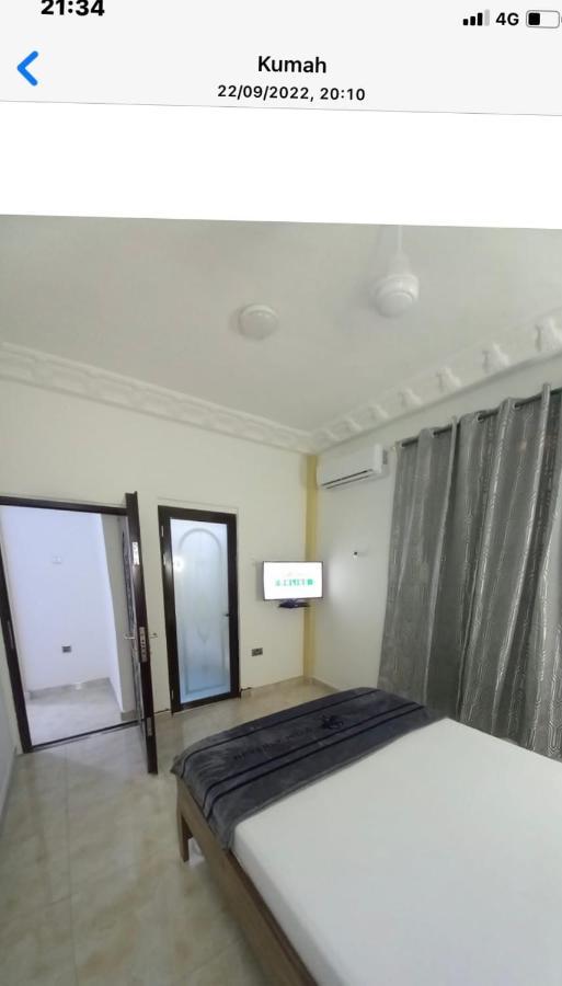 Baffour Studio Kumasi Extérieur photo